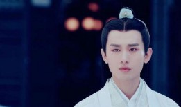 成毅爆料自己挨打视频在线观看,勇敢面对挑战，展现真实自我