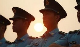 热点爆料视频军人,英勇军人风采录