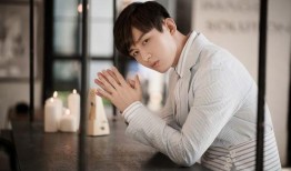 成毅爆料自己挨打视频在线观看,勇敢面对挑战，展现真实自我