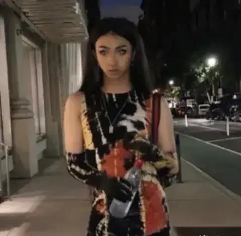 吃瓜娱乐头像女,揭秘吃瓜娱乐头像女生的魅力风采